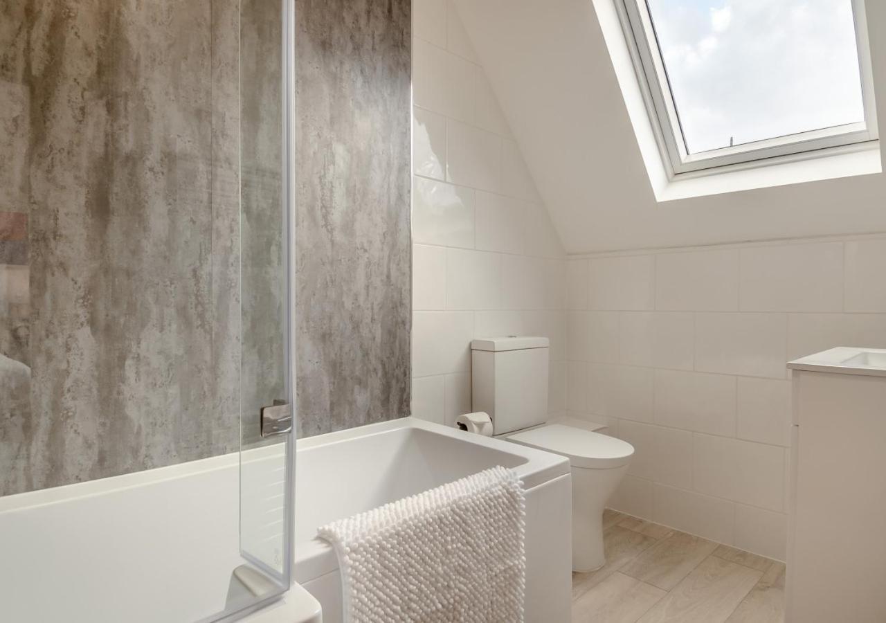 Flat E Apartment Cromer Bagian luar foto