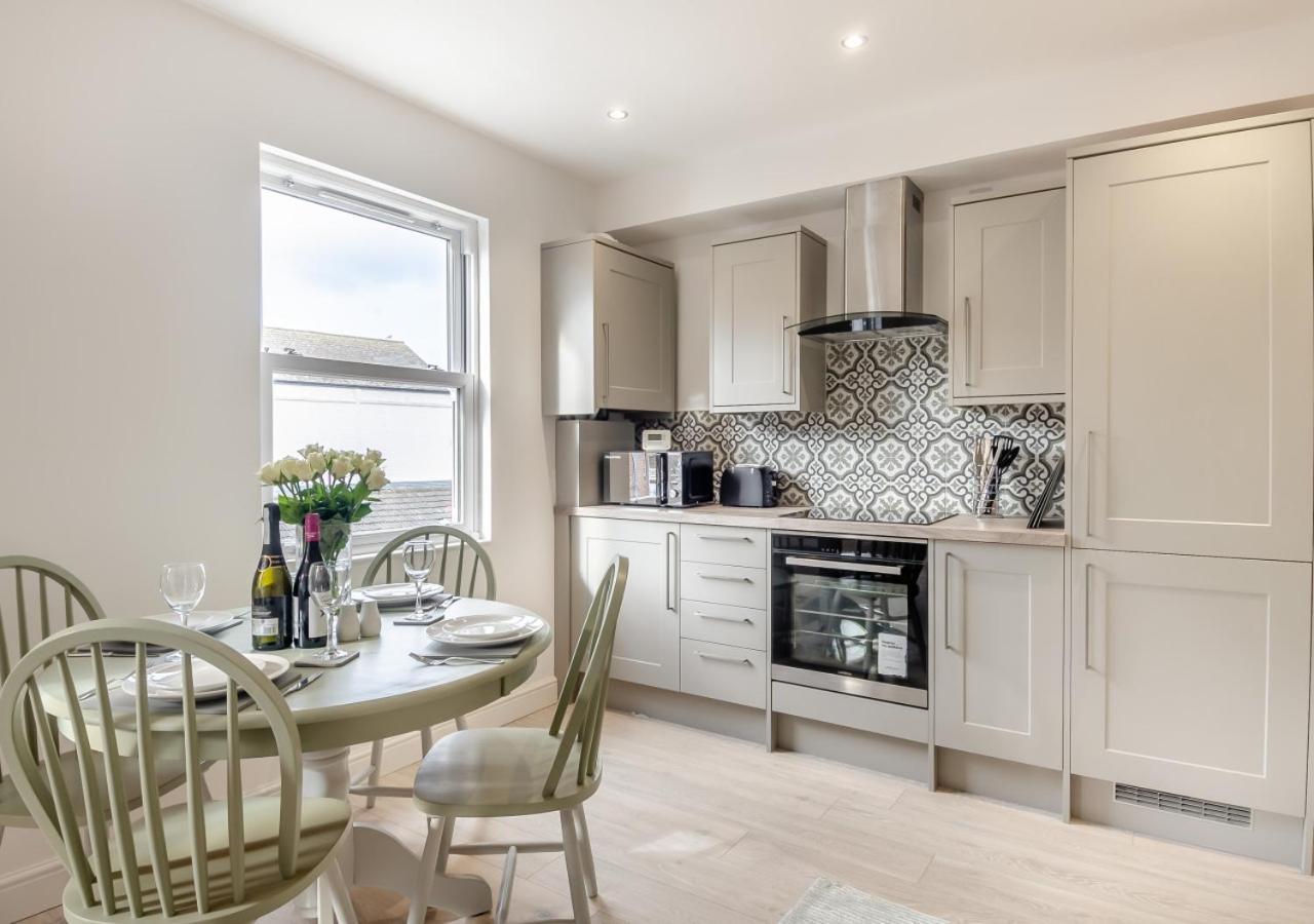 Flat E Apartment Cromer Bagian luar foto